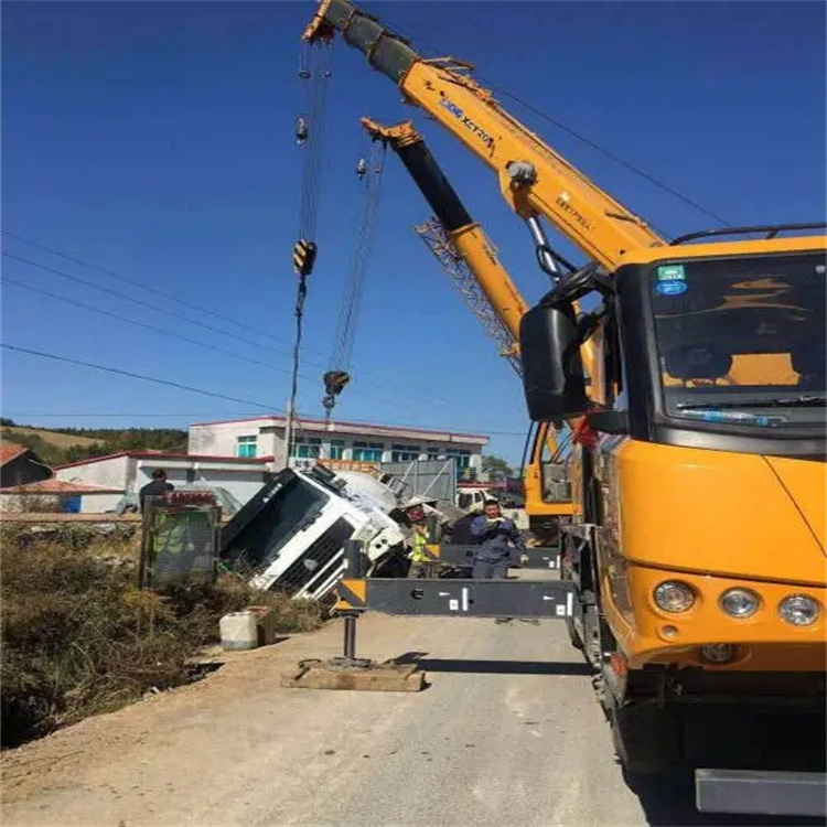 长沙吊车道路救援多少钱